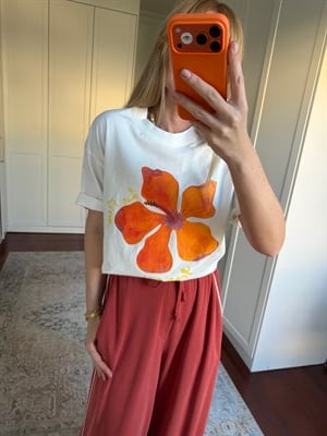 Orange Çiçekli Beyaz T-shirt