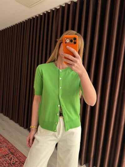 Sedef Düğmeli , Yeşil , Kısa Kol Triko