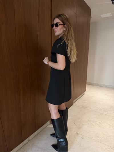 Orijinal Model , Gold Düğmeli , Karpuz Kol , Siyah Elbise