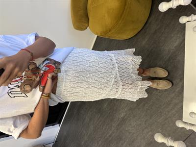 İçi Astarlı , Likralı , Ekru Dantel Etek