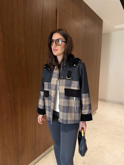 Orijinal Model , Kadife Detaylı , Lacivert Ekoseli , Tasarım Trençkot