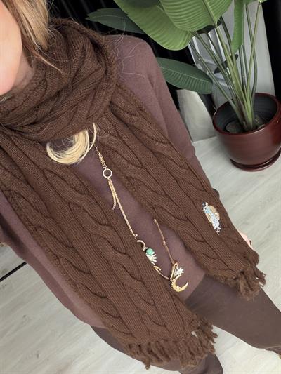 Orijinal Model Teddy İşlemeli Acıkahve Atkı