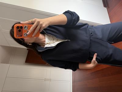 Beyaz t-shirt detaylı, lacivert premium takım