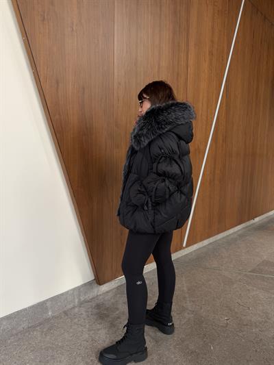 Yakası Çıkarılabilir Kürklü , Düğüm Kol Detaylı , Siyah Mont