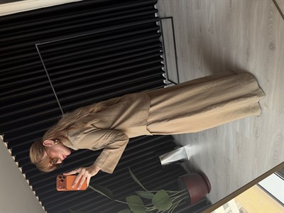 Bej Orijinal Model Fular Yakalı Gömlek & Pantalon Premium Tencel Takım