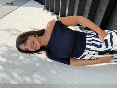 Omzu Gold Aksesuarlı , Lacivert Modal Bluz