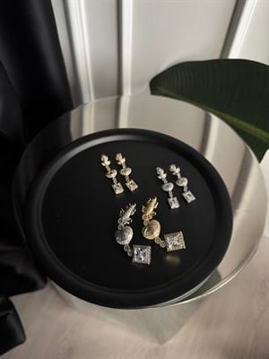 Full Zirkon Taşlı , Kalp & Göz Detaylı , Gold Kıkırdak Küpe