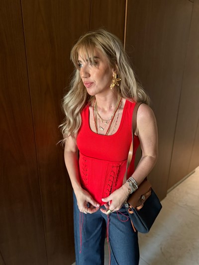 Arkası Fermuarlı , Kırmızı Korsajlı Bluz