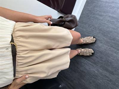 Beli Lastikli , Likralı , Kemerli , Bej Şort