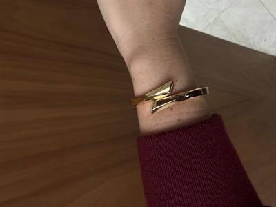 Çapraz Gold , Kelepçe Bileklik