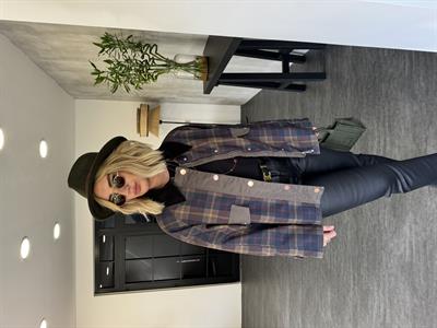 Orijinal Model , Ekoseli , Premium Mevsimlik Mont