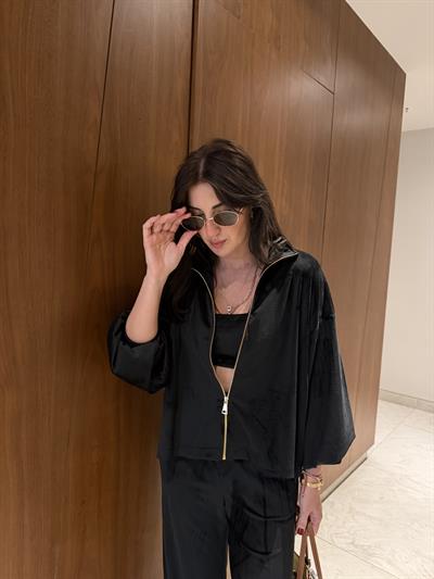 Premium Kalitede , Üçlü , Siyah Kadife Takım