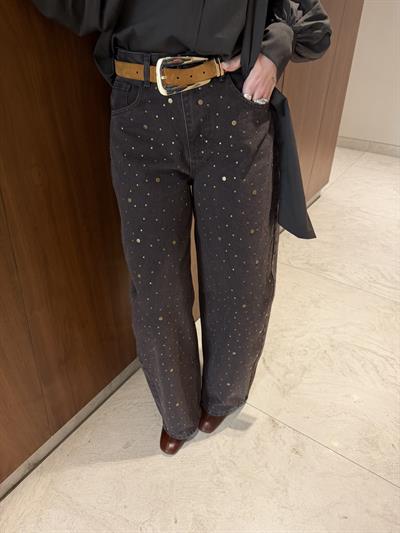 Metal Zımbalı , Kahverengi Mom Jean