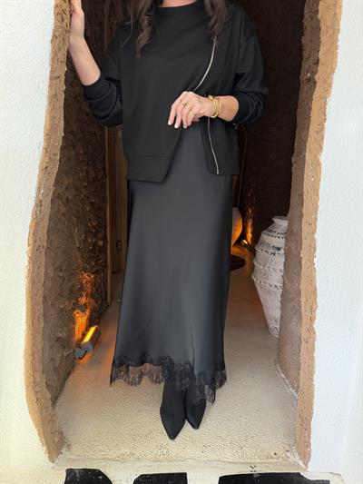 Ucu Dantel Detaylı , Beli Lastikli , Siyah Saten Etek 