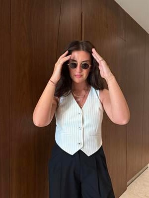 Arkası Bağcıklı , Siyah Çizgili , Beyaz Yelek