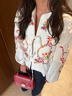 Renkli Nakış İşlemeli , Beyaz Ceket