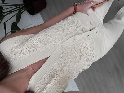 Önü Dantel İşlemeli , Bej Merserize Yelek