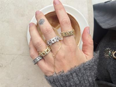 Beyaz Zirkon Taşlı , Halkalı , Sekizgen Gold Yüzük