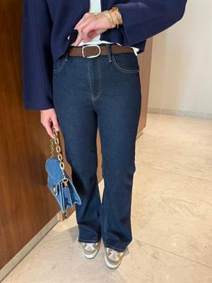 Süet Kemerli , Push Up , Likralı , Lacivert Jean