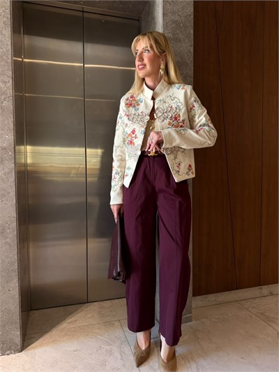 Orijinal Model , Çiçek Nakışlı , Bej Gabardin Ceket