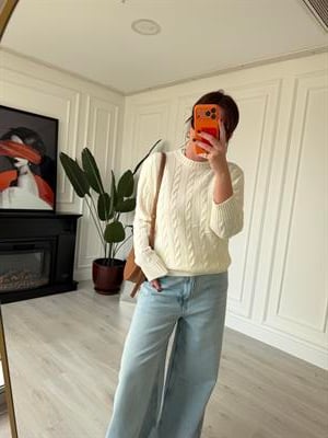 Saç Örgülü , Ekru Triko