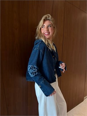 Lacivert, Orijinal Model Kolu Nakış İşlemeli , Kapüşonlu , Premium Jean Ceket