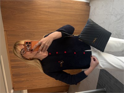 Kırmızı Süet Düğmeli , Köpek Nakışlı , Premium , Lacivert Angora Hırka