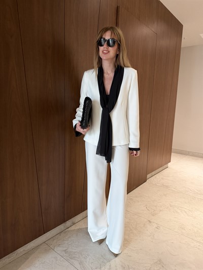 Orijinal Model , Fularlı , Premium Beyaz Takım