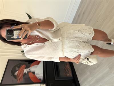 Arkası Lastikli , Ekru Dantelli , Şehir Boy Şort