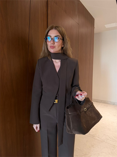 Gizli Düğmeli , Fularlı , Acıkahve Blazer Ceket