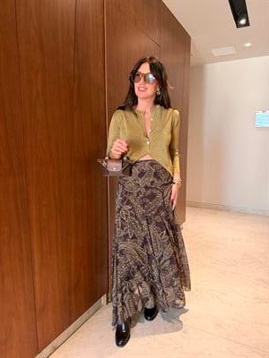 Parıltılı, Acı Kahve Desenli Etek