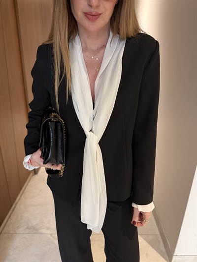 Orijinal Model , Fularlı , Premium Siyah Takım