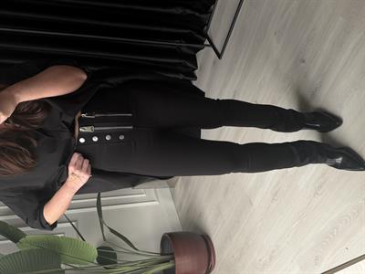 Orijinal Model , Tasarım Fermuar Detaylı , Bir Beden İncelten Siyah Pantolon