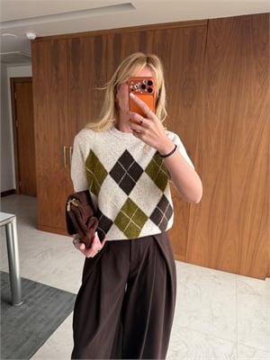 Kısa Kollu Bej Baklava Desenli Triko