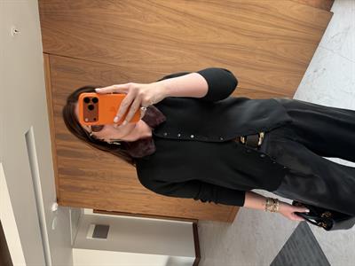 Premium Kalite , Çıkarılabilir Kürk Yakalı , Siyah Triko Hırka