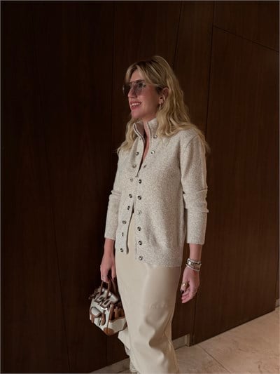 Düğme Aksesuarlı , Dik Yaka , Fermuarlı Bej Hırka