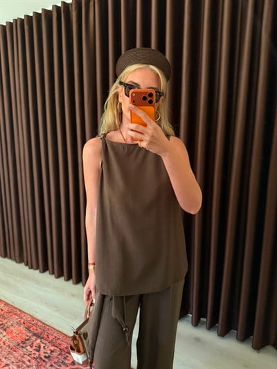 Orijinal Model , Omzu Boncuk Detaylı Bluz & Pantolon , Acıkahve Tencel Takım
