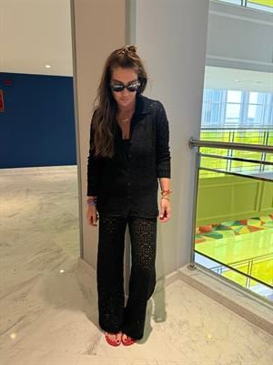 Komple Ajurlu , Siyah Takım