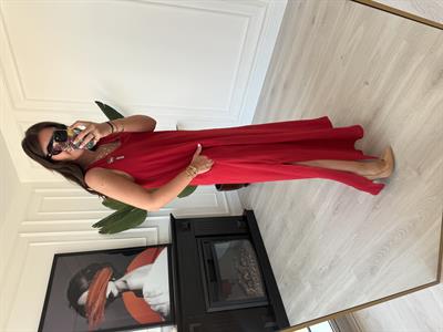 Yakası Taş İşlemeli , V Yaka , Kırmızı Elbise