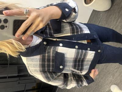 Orijinal Model Lacivert Ekoseli Kaşe & Jean Tasarım Mont