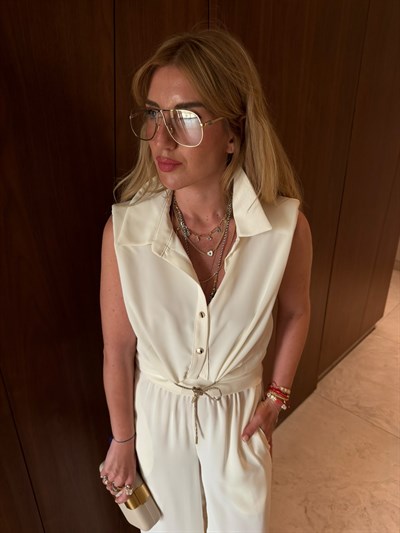 Vatkalı , Gold Aksesuarlı , Tencel Ekru Gömlek