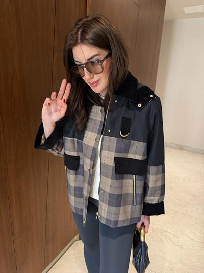 Orijinal Model , Kadife Detaylı , Lacivert Ekoseli , Tasarım Trençkot