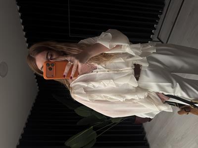 Orijinal Model , Ekru , Fırfırlı , Gömlek Bluz