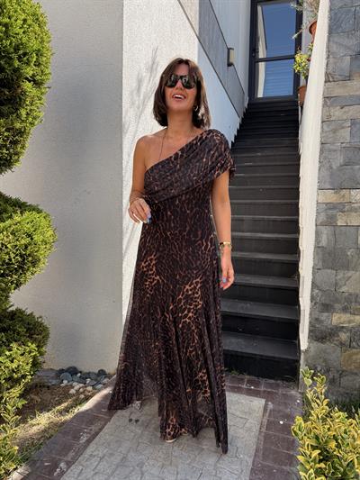 Yarım Omuz, Leopar Desenli Likralı Uzun Elbise