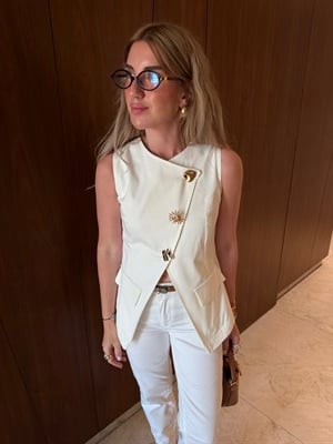 Orijinal Model , Gold Aksesuarlı , Ekru Yelek