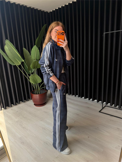 Orijinal Model Premium Lacivert Ekoseli Takım