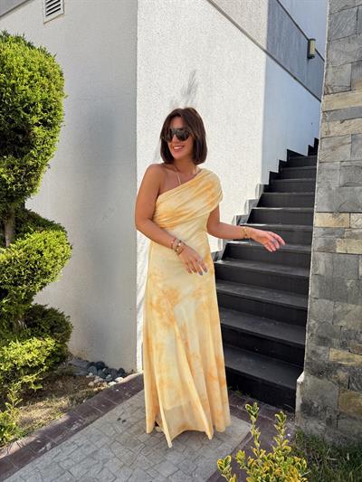 Yarım Omuz, Sarı Desenli Likralı Uzun Elbise