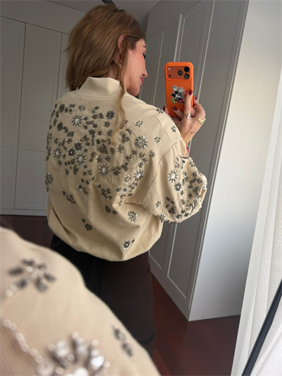 Kristal Taş İşlemeli Premium Bej Bomber Ceket