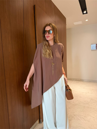 Kahve Asimetrik Kesim Tencel Modal Bluz