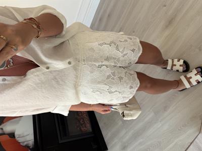 Arkası Lastikli , Ekru Dantelli , Şehir Boy Şort